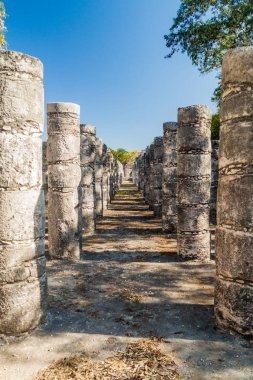 Tapınak grup Maya arkeolojik sit Chichen Itza, Meksika bin sütun