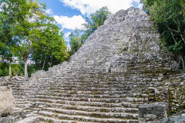 Piramit The Church (La Iglesia) Coba, Meksika Maya şehir kalıntıları denir.