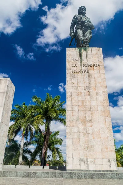 サンタクララ キューバのチェ ゲバラ記念碑 — ストック写真