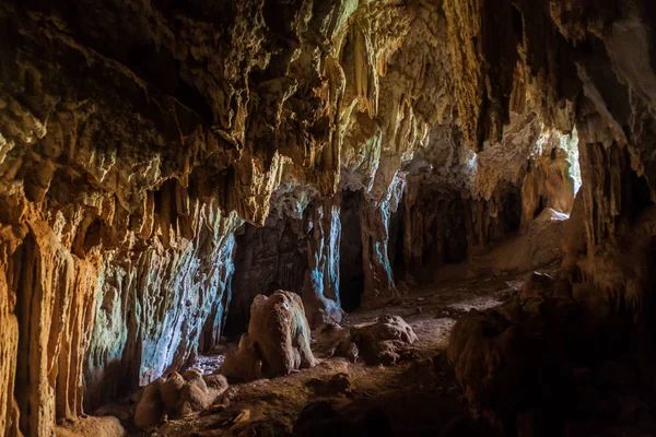 古巴威纳尔斯附近的喀斯特洞穴 — 图库照片