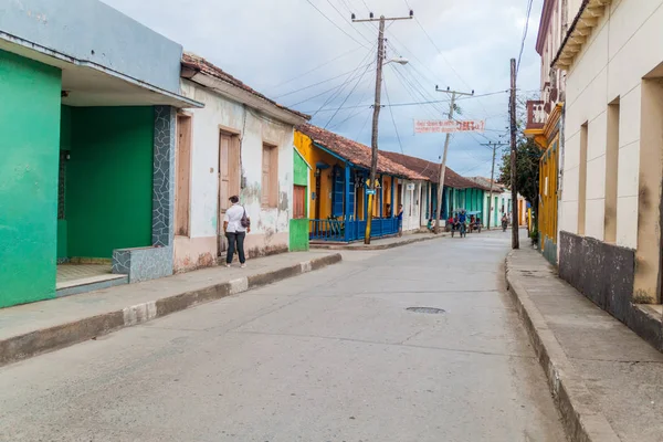 Baracoa, Küba - 5 Şubat 2016: Görünümü bir Street şehirde Baracoa, Küba