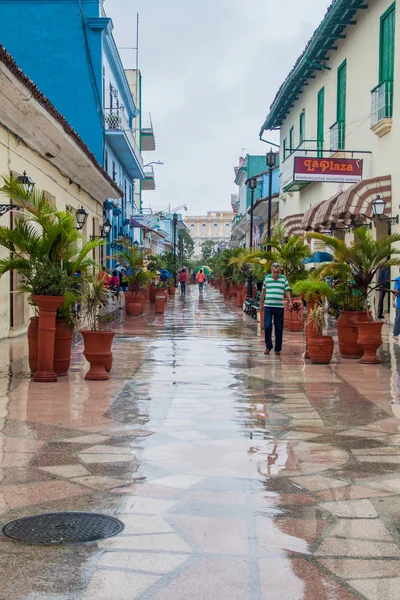 Sancti Spiritus Kuba Únor 2016 Lidé Chodí Pěší Zóně Sancti — Stock fotografie