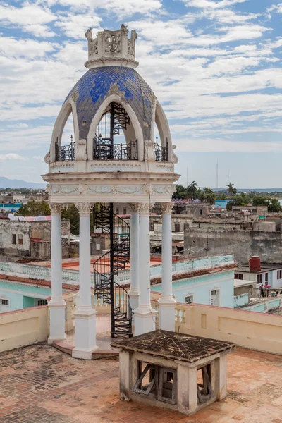 Башта Casa Культура Бенджамін Дуарте Сьєнфуегос Куба — стокове фото