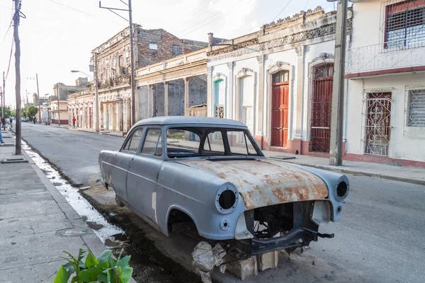 Cienfuegos Cuba Februari 2016 Weergave Van Vervallen Huizen Een Auto — Stockfoto