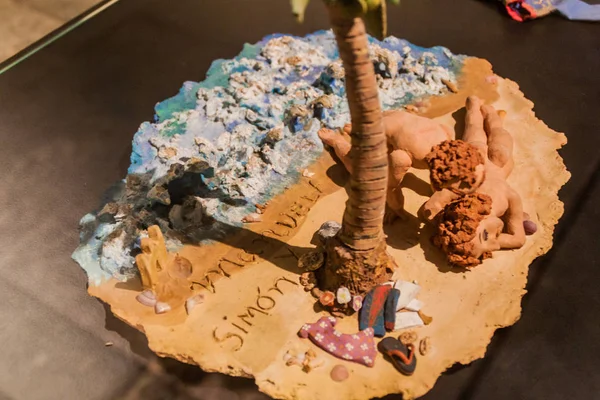 Havana, Küba - 23 Şubat 2016: Simon Bolivar Müzesi Havana'da hayatta depiciting Bolivar'ın sergi kil sanatsal çalışma modelleri