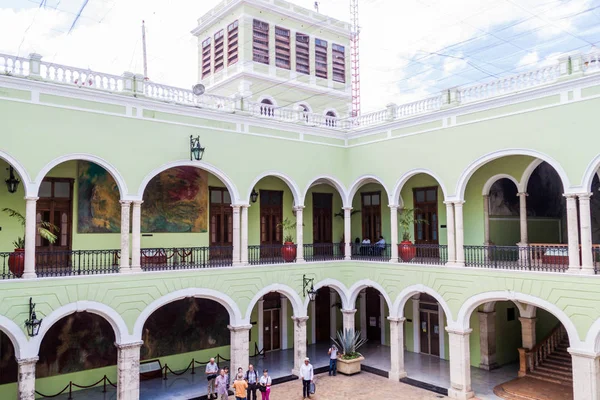 Merida, Meksika - 27 Şubat 2016: İç avlusu Palacio de Gobierno (hükümet Sarayı) Merida, Meksika.