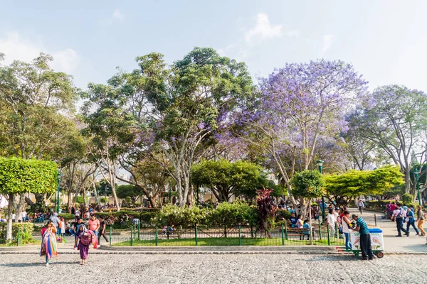 Antigua Guatemala März 2016 Menschenmassen Auf Dem Plaza Mayor Der — Stockfoto