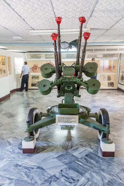 Playa Giron, Küba - 14 Şubat 2016: Anti hava topu başarısız 1961 Domuzlar Körfezi işgali Playa Giron Köyü, Küba'ya adanmış bir rmuseum Çekoslovak üretim.