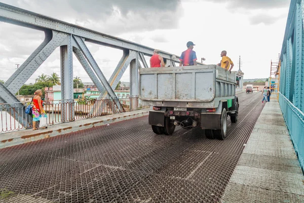 Matanzas Kuba Února 2016 Truck Crossing Calixto Garcia Most Přes — Stock fotografie