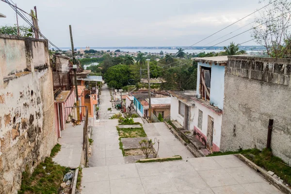 Merdivenler: Matanzas, Cuba ortasına bir sokak görünümü