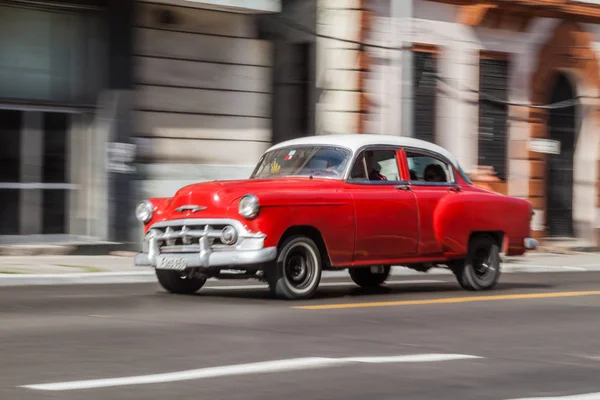 Havana Cuba Février 2016 Des Voitures Anciennes Circulent Dans Rue — Photo