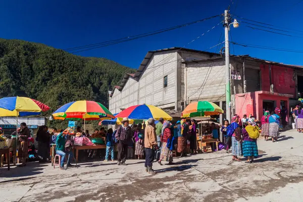 San Mateo Ixtatan Guatemala Marzo 2016 Gente Indigena Locale Una — Foto Stock