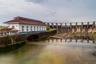 Gatun Barajı ve gücü üreten bina, Panama İstasyonu