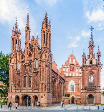 Vilnius, Litvanya - 15 Ağustos 2016: St. Anne's kilise Vilnius, Litvanya.