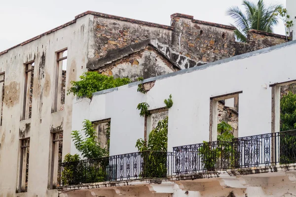 巴拿马城卡斯柯别霍 历史中心 摇摇欲坠的殖民建筑 — 图库照片