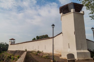 Granada, Nikaragua'nun batı kesiminde kalede Fortaleza La Polvora