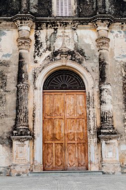 Granada, Nikaragua La Merced kiliseye giriş