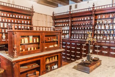 Kaunas, Litvanya - 17 Ağustos 2016: Tarih Müzesi ile Litvanya tıp ve eczacılık Kaunas, Litvanya.