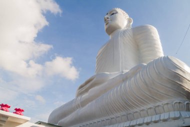 Bahiravokanda Vihara Buda heykeli Kandy, Sri Lanka