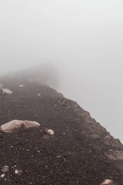 Misty Μυστηριώδη Χείλος Του Κρατήρα Ηφαιστείου Telica Νικαράγουα — Φωτογραφία Αρχείου