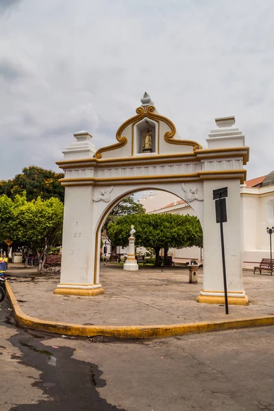 Arch Buurt Van Merced Kerk León Nicaragua — Stockfoto