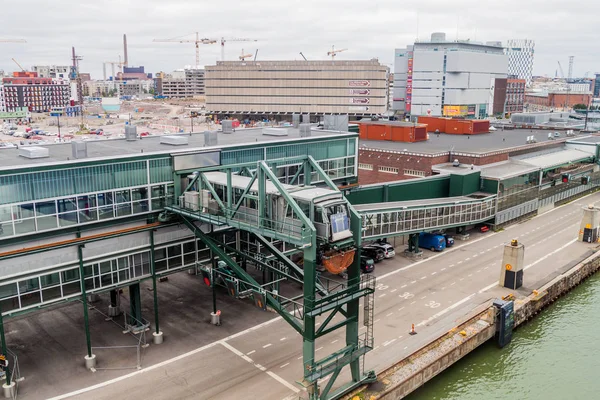 Helsinki Finlândia Agosto 2016 Ponte Embarque Passageiros Lansisatama Terminal Oeste — Fotografia de Stock