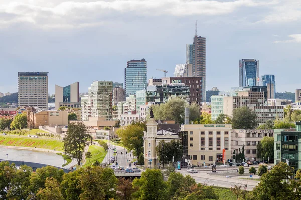 Vilnius, Litvanya - 15 Ağustos 2016: Snipiskes manzarası Mah Vilnius, Litvanya