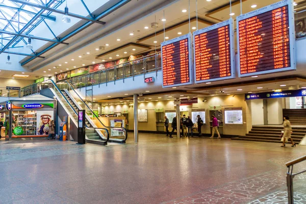 Riga Letonia Agosto 2016 Interior Estación Central Trenes Riga Letonia —  Fotos de Stock