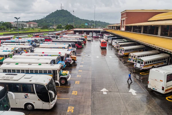 Città Panama Panama Maggio 2016 Gli Autobus Aspettano Terminal Degli — Foto Stock