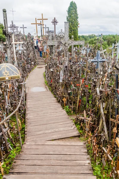 Siauliai Lituania Agosto 2016 Collina Delle Croci Luogo Pellegrinaggio Nel — Foto Stock