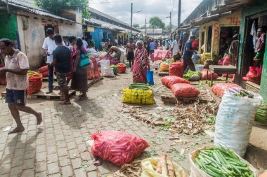 Colombo, Sri Lanka - 26 Temmuz 2016: alışveriş ve satıcılar Manning Market Colombo, Sri Lanka