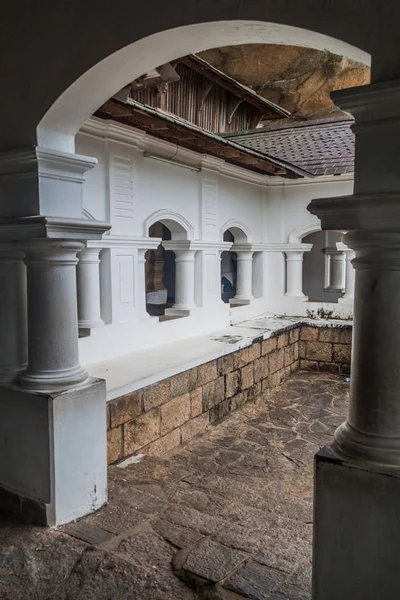 Archway Wzdłuż Złota Świątynia Dambulla Sri Lanka — Zdjęcie stockowe