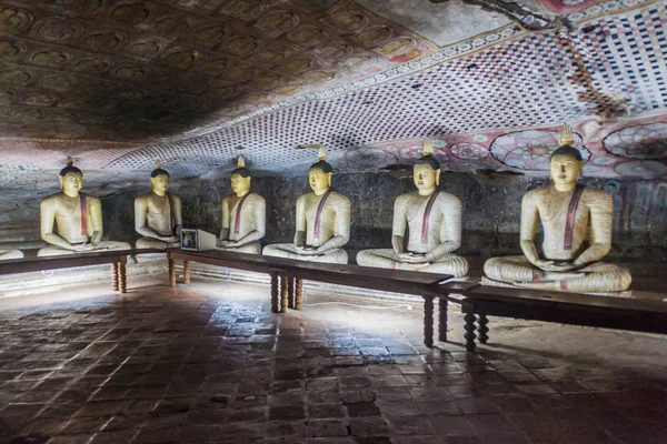 Statues Bouddha Dans Une Grotte Temple Grotte Dambulla Sri Lanka — Photo