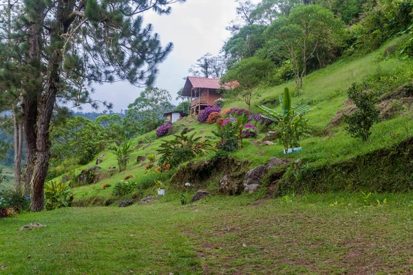 Alp stilinde evin yakınına Boquete, Panama