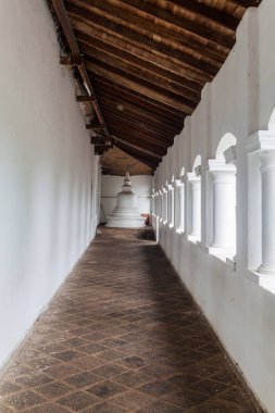 Kemer boyunca Dambulla Mağara Tapınağı, Sri Lanka