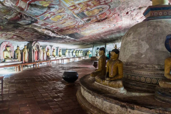 Dambulla Sri Lanka Julio 2016 Estatuas Buda Una Cueva Del — Foto de Stock