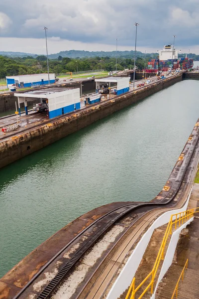 Gatun kilitler, Panama Kanalı parçası.