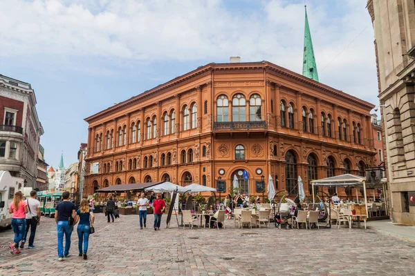 Riga ラトビアの中央に美術館リガ Bourse のリガ ラトビア 2016 ビュー — ストック写真