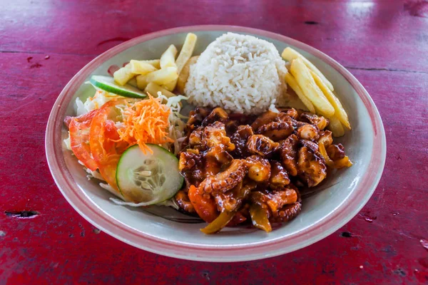 ボカス トロ諸島 パナマのシーサイド レストランでタコ料理 — ストック写真