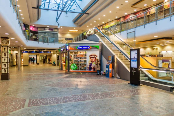 Riga Latvia Agosto 2016 Interior Estação Ferroviária Central Riga Letónia — Fotografia de Stock