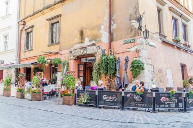 Krakow, Polonya - 3 Eylül 2016: Küçük opan hava kafe merkezi Krakow, Polonya