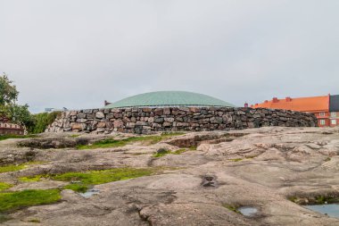 Temppeliaukion (kaya Kilisesi da bilinir) kilisede Helsinki, Finlandiya