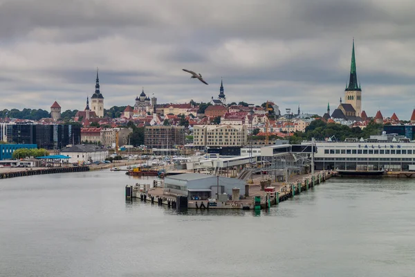 Färjehamnen Och Skyline Tallinn Estland — Stockfoto