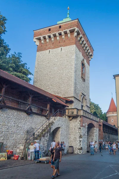 Krakow, Polonya - 4 Eylül 2016: Florian's gate Krakow.