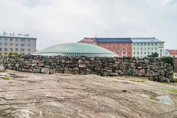 Temppeliaukion (kaya Kilisesi da bilinir) kilisede Helsinki, Finlandiya