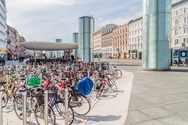 Copenhagen Dinamarca Agosto 2016 Fileiras Bicicletas Norreport Copenhague — Fotografia de Stock