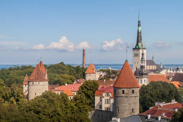 Věže Opevnění Starého Města Tallinn Estonsko — Stock fotografie