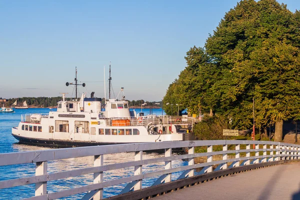 Helsinki Finland August 2016 Ferry Suomenlinna Sveaborg Sea Fortress Helsinki — Stock Photo, Image