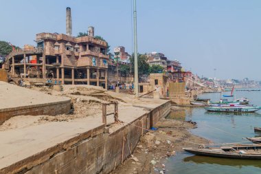Varanasi, Hindistan - 25 Ekim 2016: Varanasi, Hindistan elektrik krematoryum görünümünü