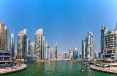 Dubai, Birleşik Arap Emirlikleri - 21 Ekim 2016: Görünüm, Dubai Marina, Birleşik Arap Emirlikleri